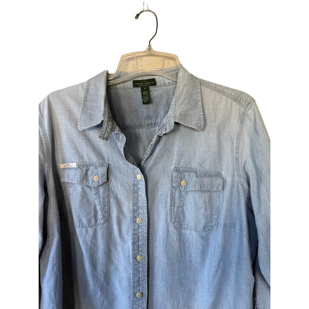 Lauren Jeans Co Ralph Lauren Women’s 2X Chambray Button Down Shirt Roll Tab - Picture 3 of 11